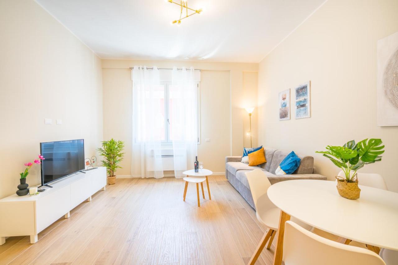 Puccini Apt - Centro Citta - Wifi - Ac 卡利亚里 外观 照片