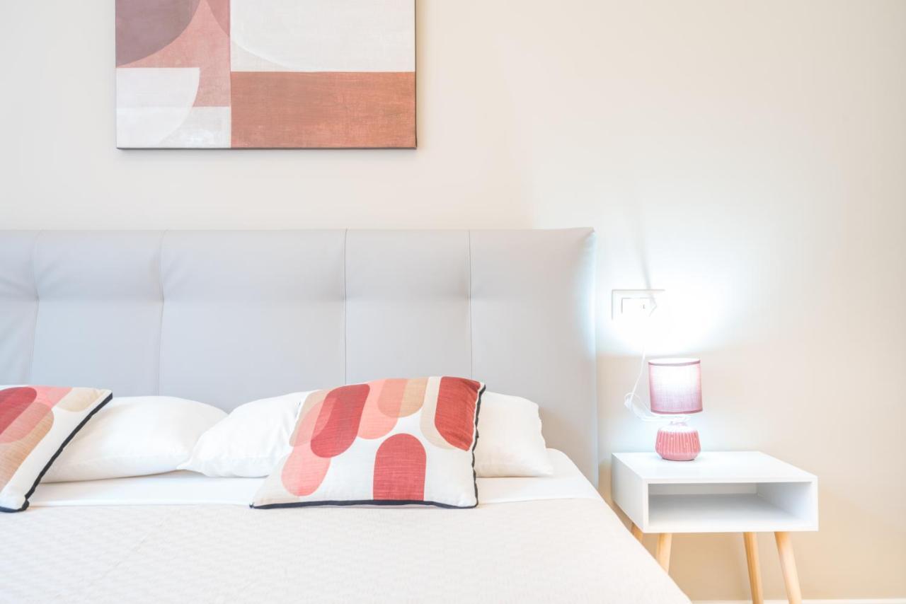 Puccini Apt - Centro Citta - Wifi - Ac 卡利亚里 外观 照片
